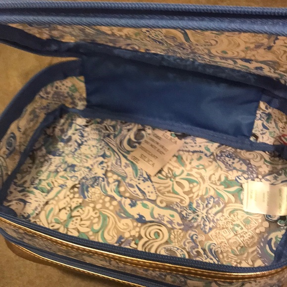 NWT Lilly Pulitzer travel organizer - Picture 4 of 5